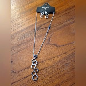Brand new necklace & earrings set
